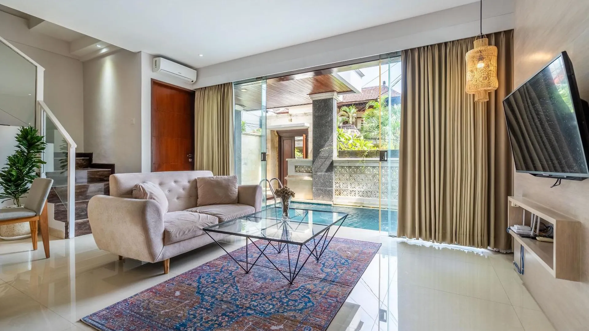 Lovely 3 Bedroom Villa In Kerobokan Indonesia