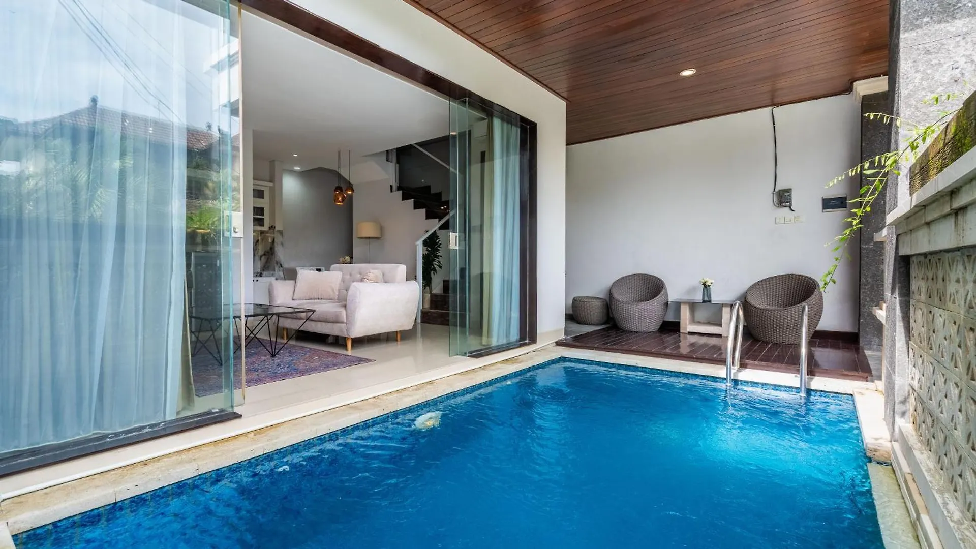 Lovely 3 Bedroom Villa In Kerobokan