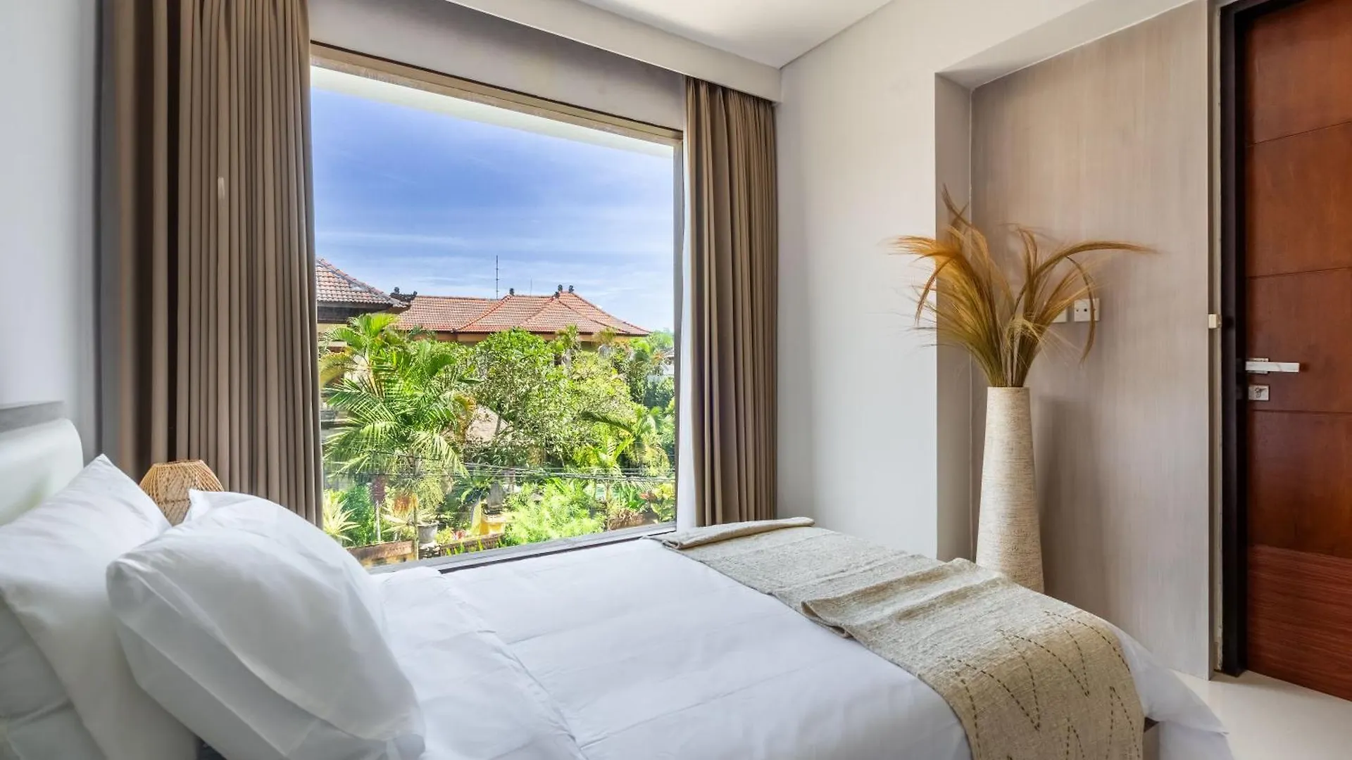 Lovely 3 Bedroom Villa In Kerobokan Indonesia