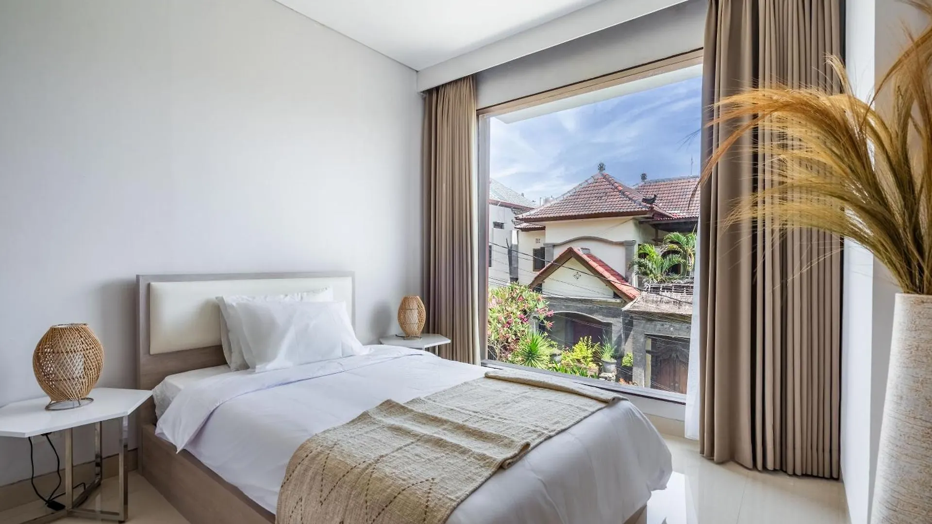 Lovely 3 Bedroom Villa In Kerobokan  Kerobokan (Bali)